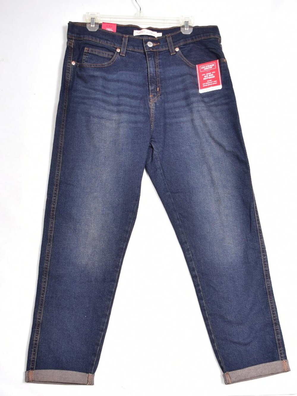 Signature LEVI STRAUSS Mid Rise Boyfriend Jean Size 10/W30 Great Casual Jean